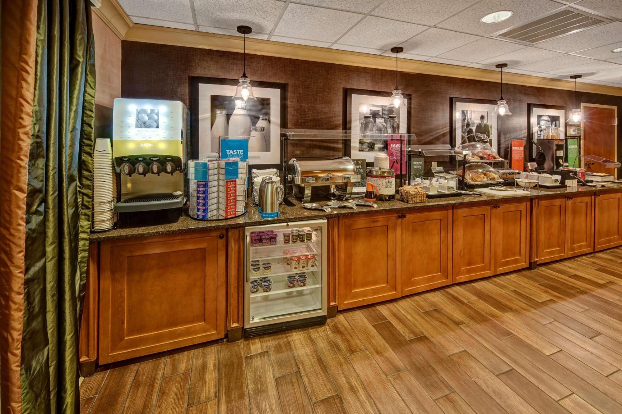 Hampton Inn Concord/Kannapolis Ngoại thất bức ảnh
